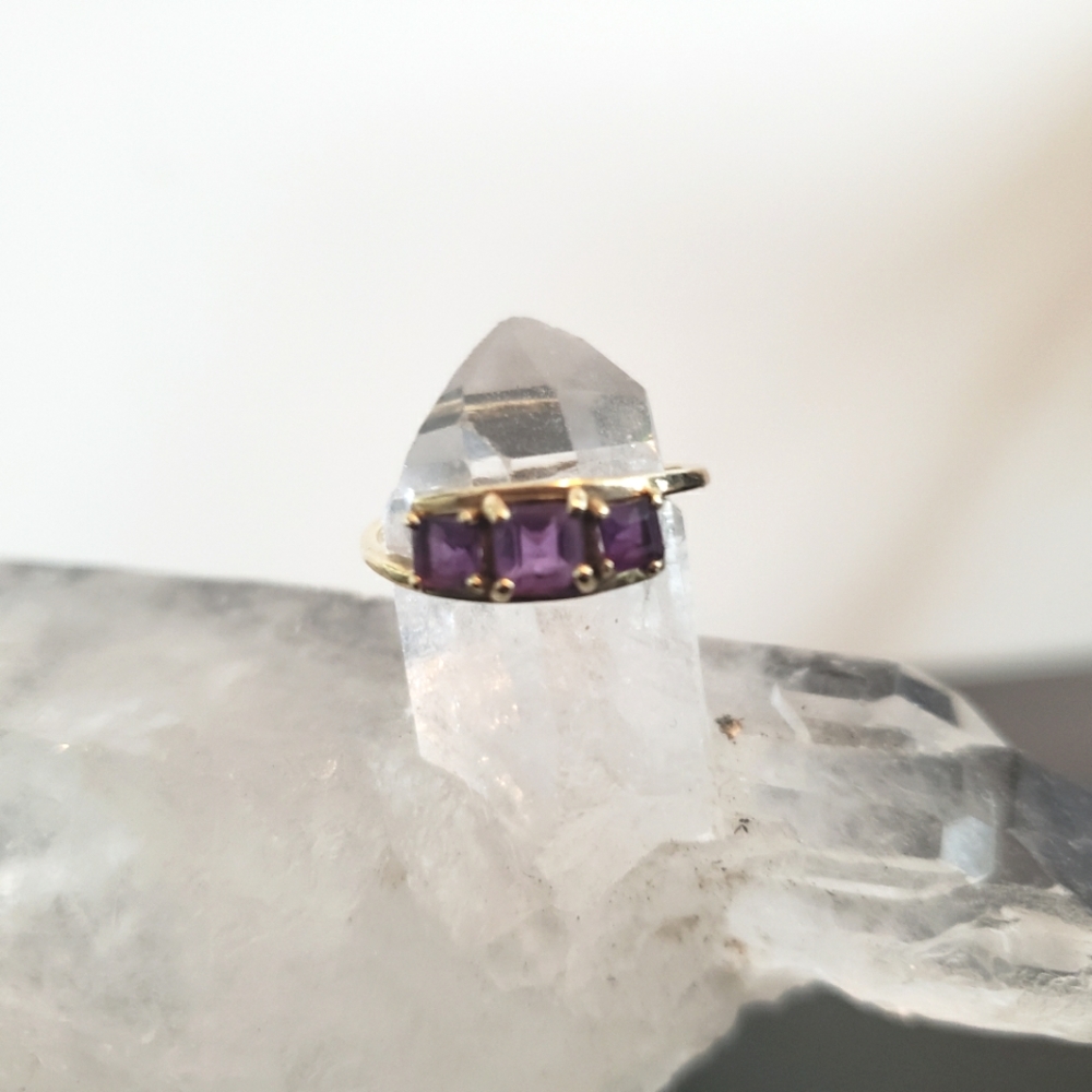 Amethyst ring, George, size 6, gold
